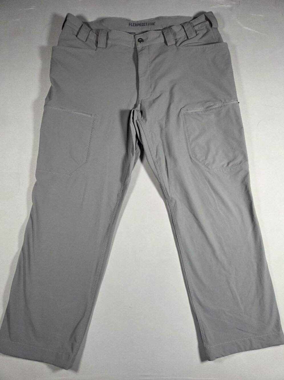 Duluth Trading Co Light Gray Flex-Expedition Men's Casual Pants Size 40x30